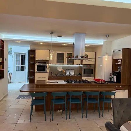 Ideal For Families Апартаменты *